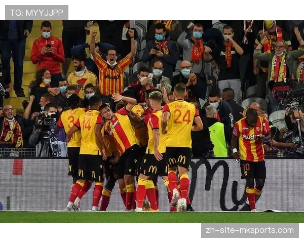 法甲代表巴黎圣日耳曼表现稳定 个人能力支撑整体发挥